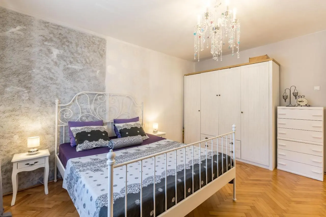Artistic Chill Art Apartment 2+2.Centar Of Split. Horvátország
