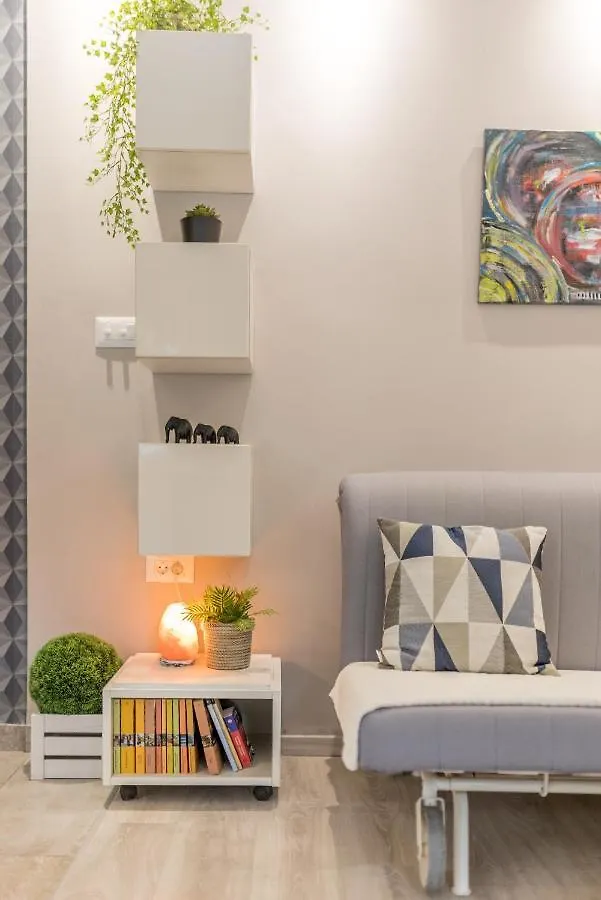 Artistic Chill Art Apartment 2+2.Centar Of Split. Split